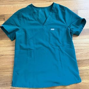 Figs Hunter Green Catarina Top (medium) and Zamora Jogger (large)